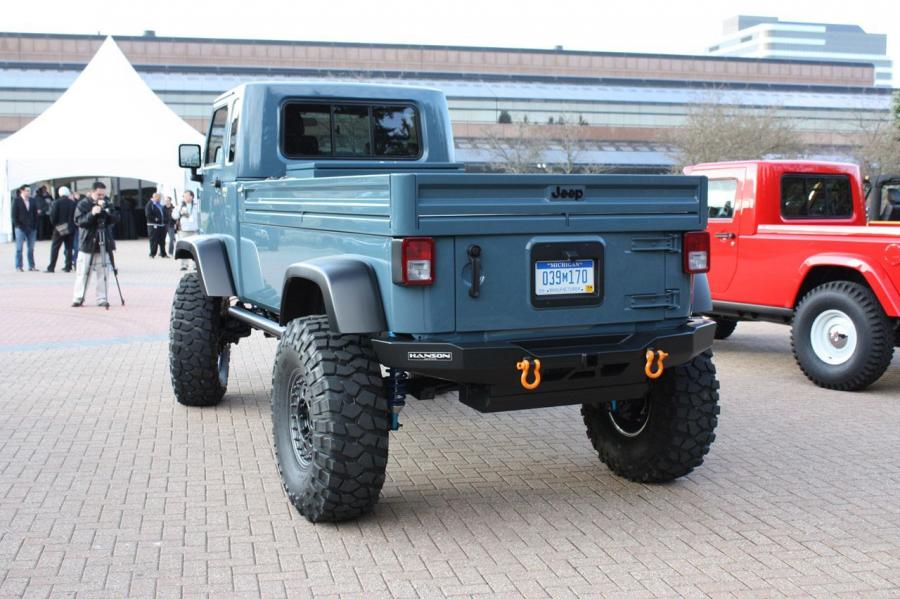  Jeep Mighty FC Concept 2012 года  (фото 8 из 30)
